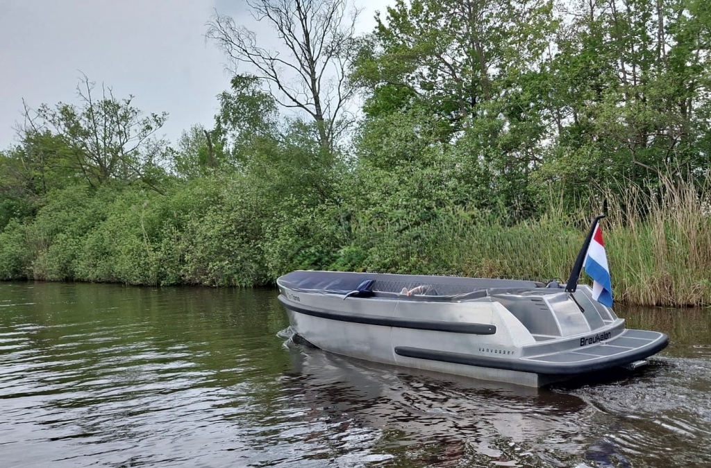 Van Vossen 670 tender occasion — foto 3 van 4