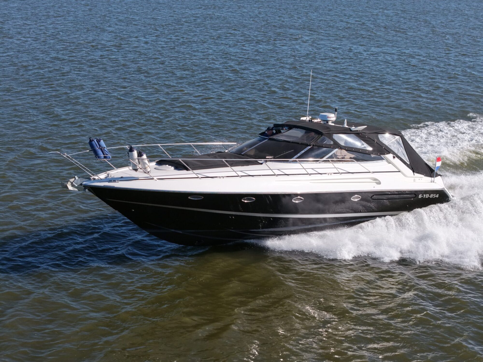 Sunseeker Camarque 47 Cabrio — foto 46 van 48