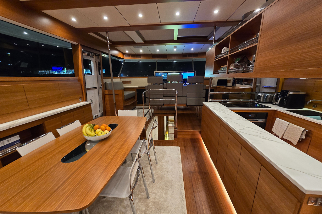 Delta Powerboats 88 Carbon — foto 36 van 75