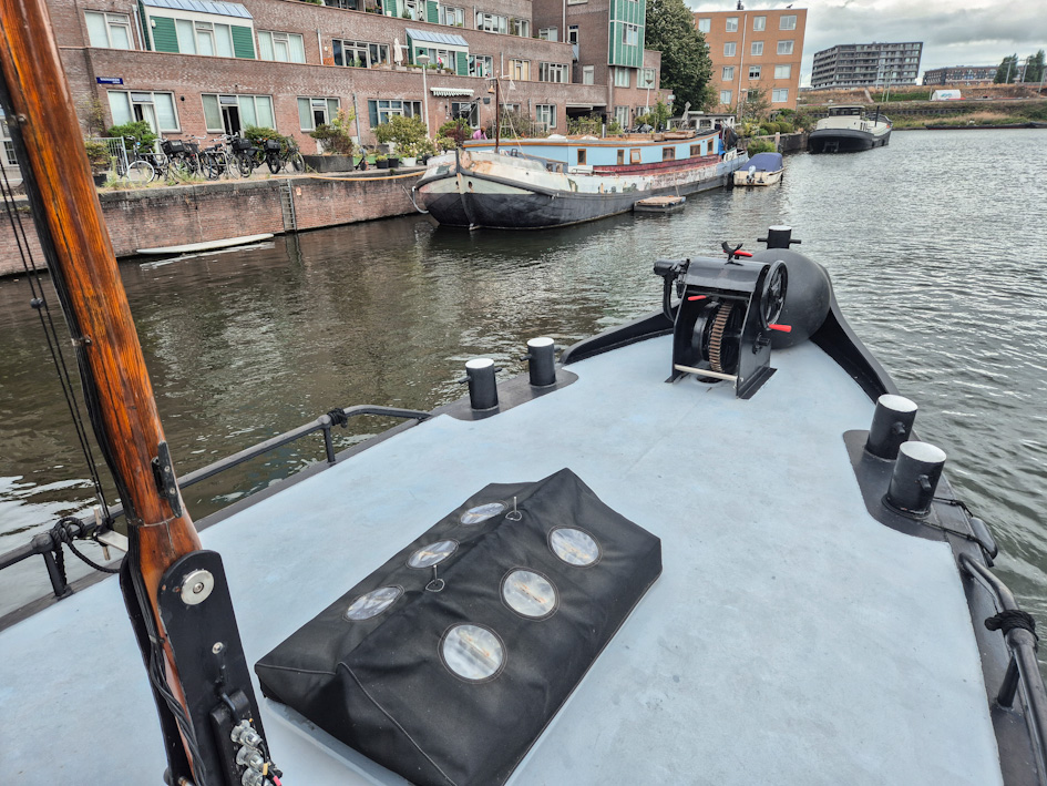 Motorsleepboot Carbon 15.63 met CBB — foto 15 van 48
