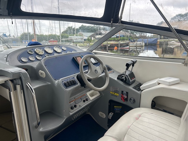 Bayliner 305 Ciera — foto 15 van 35