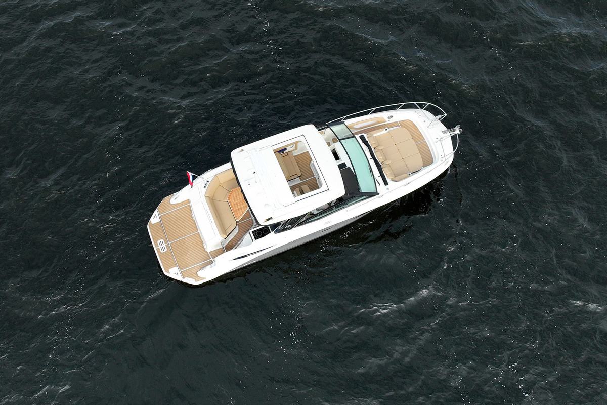 Sea Ray Sundancer 320 — foto 7 van 80