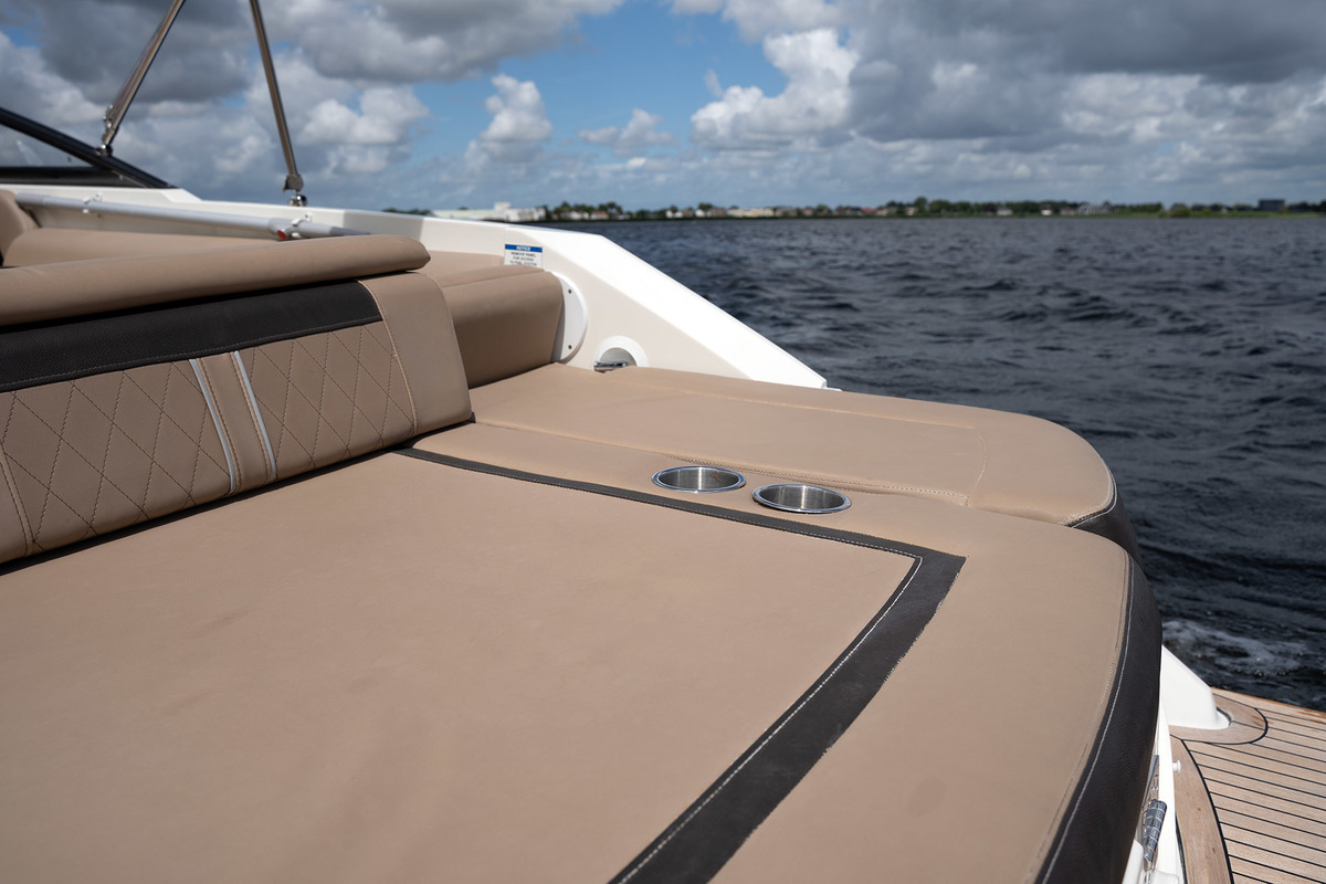 Sea Ray Sun Sport 250 — foto 21 van 46