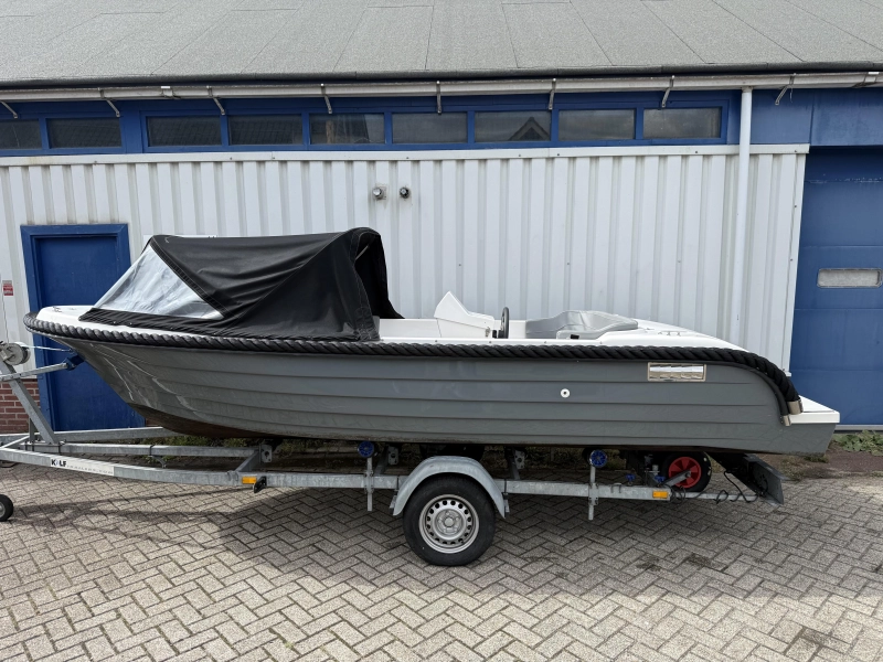 Admiral 530 Tender — foto 3 van 12