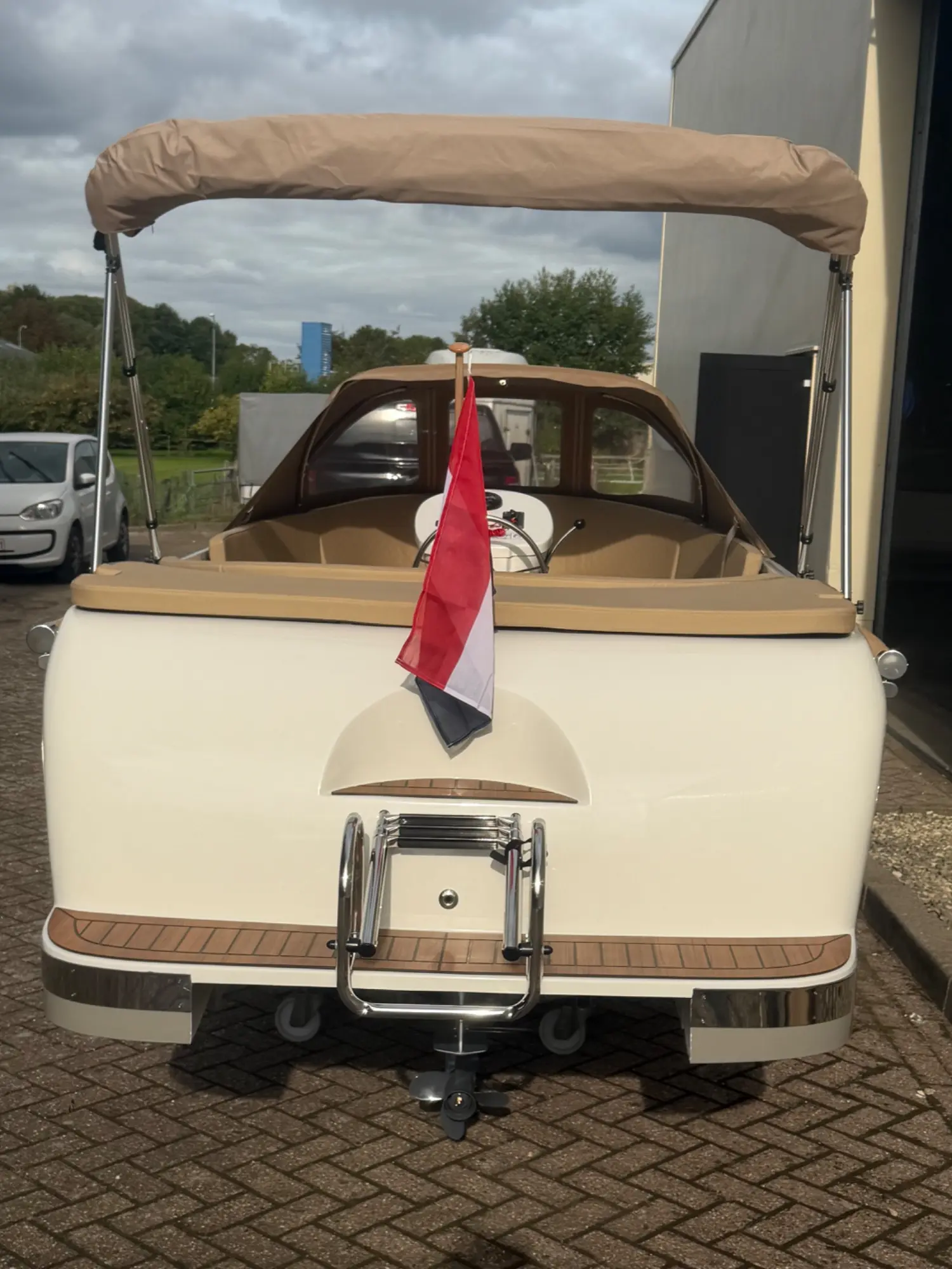 Maassloep 570 Honda 20pk nieuw luxe opties — foto 9 van 15