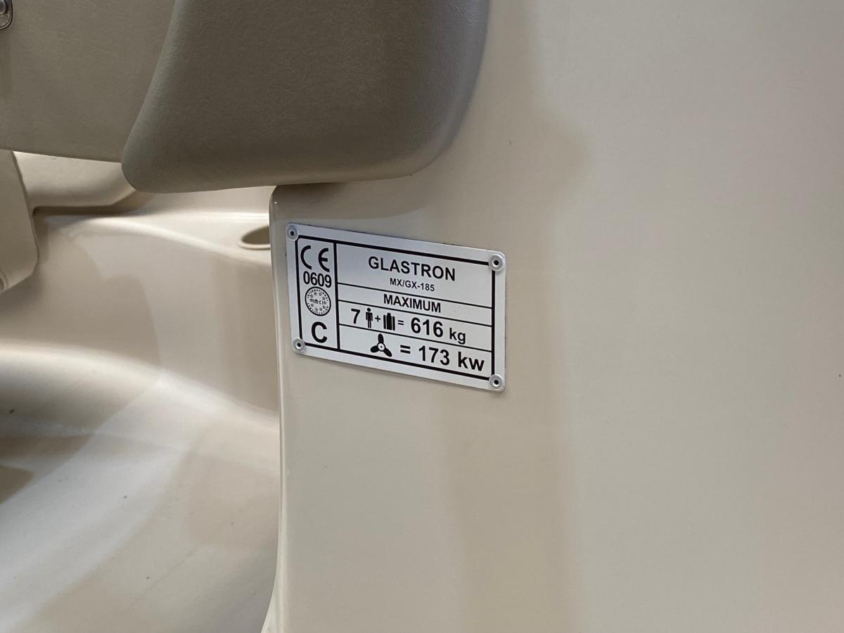 Glastron GX185 Bowrider — foto 15 van 17