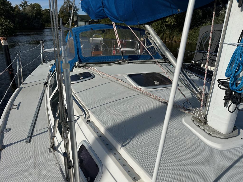 Catalina  320  — foto 8 van 20