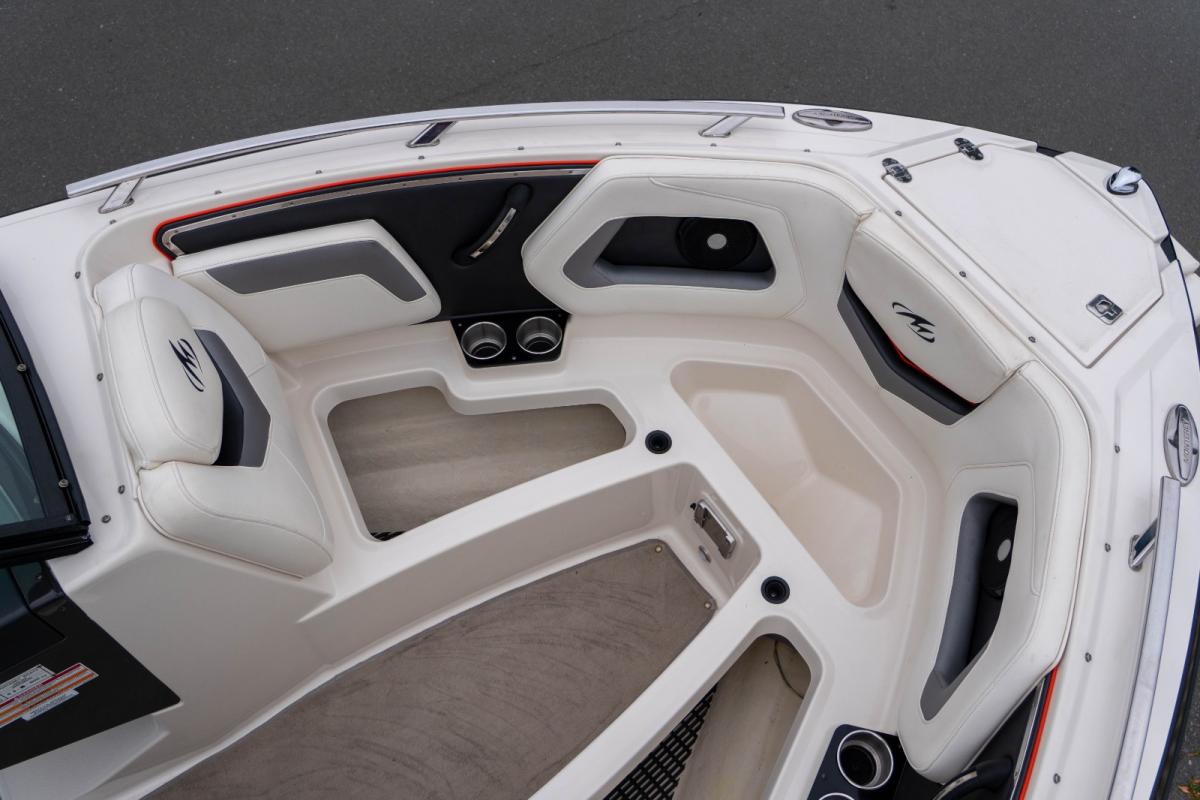 Monterey 238 Super Sport — foto 13 van 24