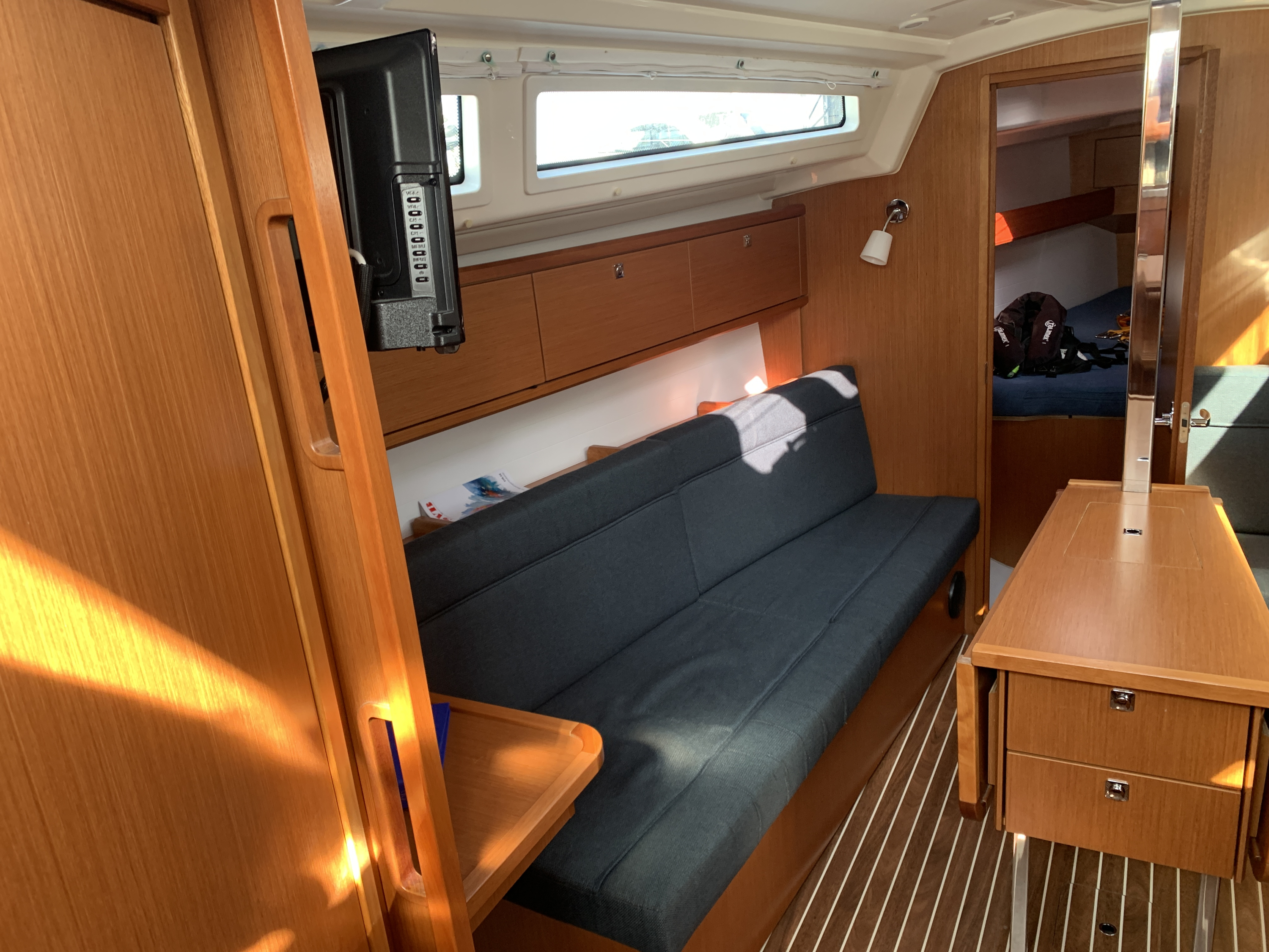 Bavaria Cruiser 34 — foto 28 van 57
