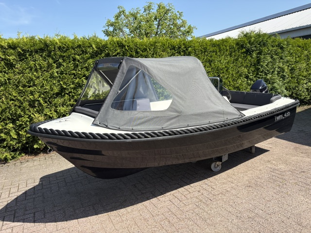 Twins 435 met Tohatsu 8 PK 4 Takt en  Buiskap — foto 3 van 13