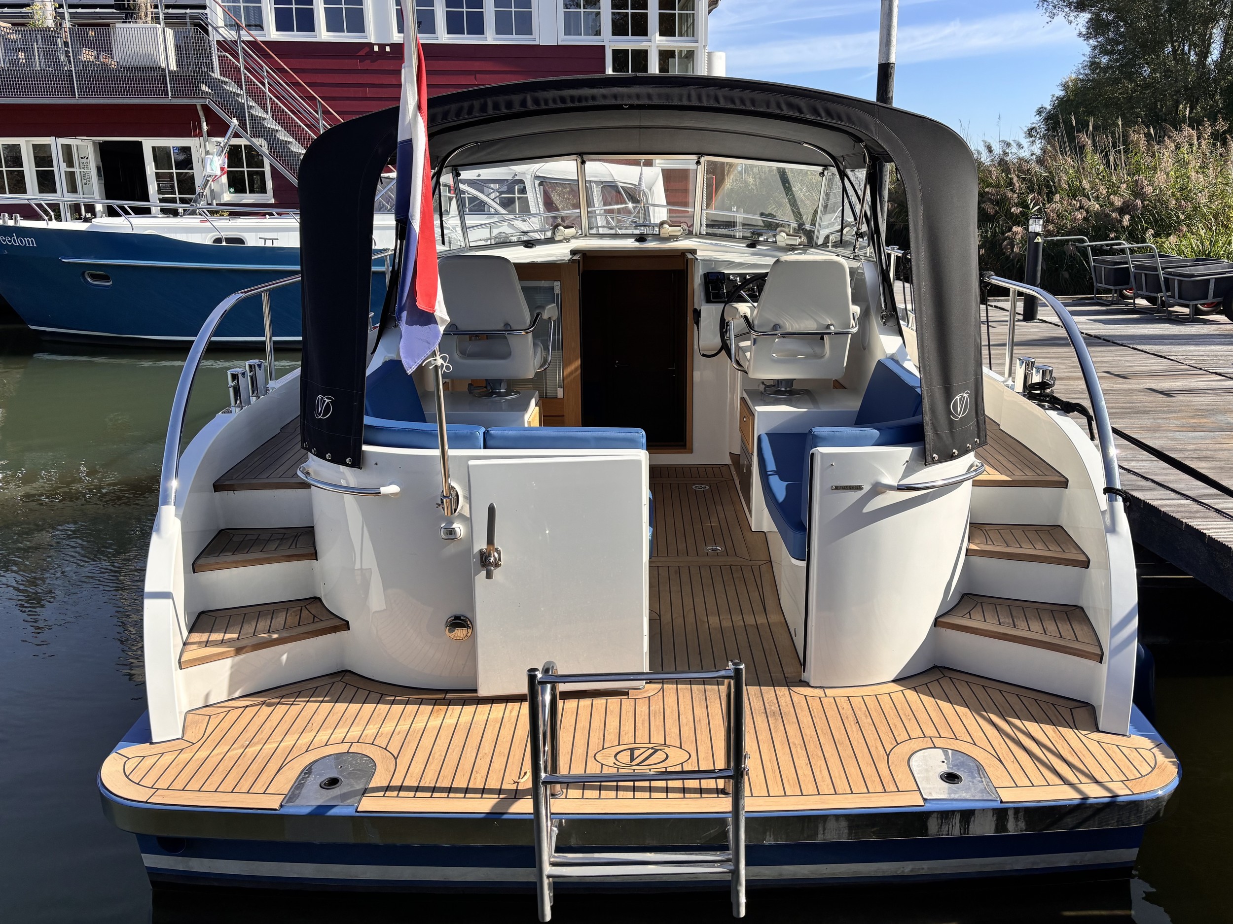 Vedette 9.30 Cabin Comfort Line — foto 3 van 23