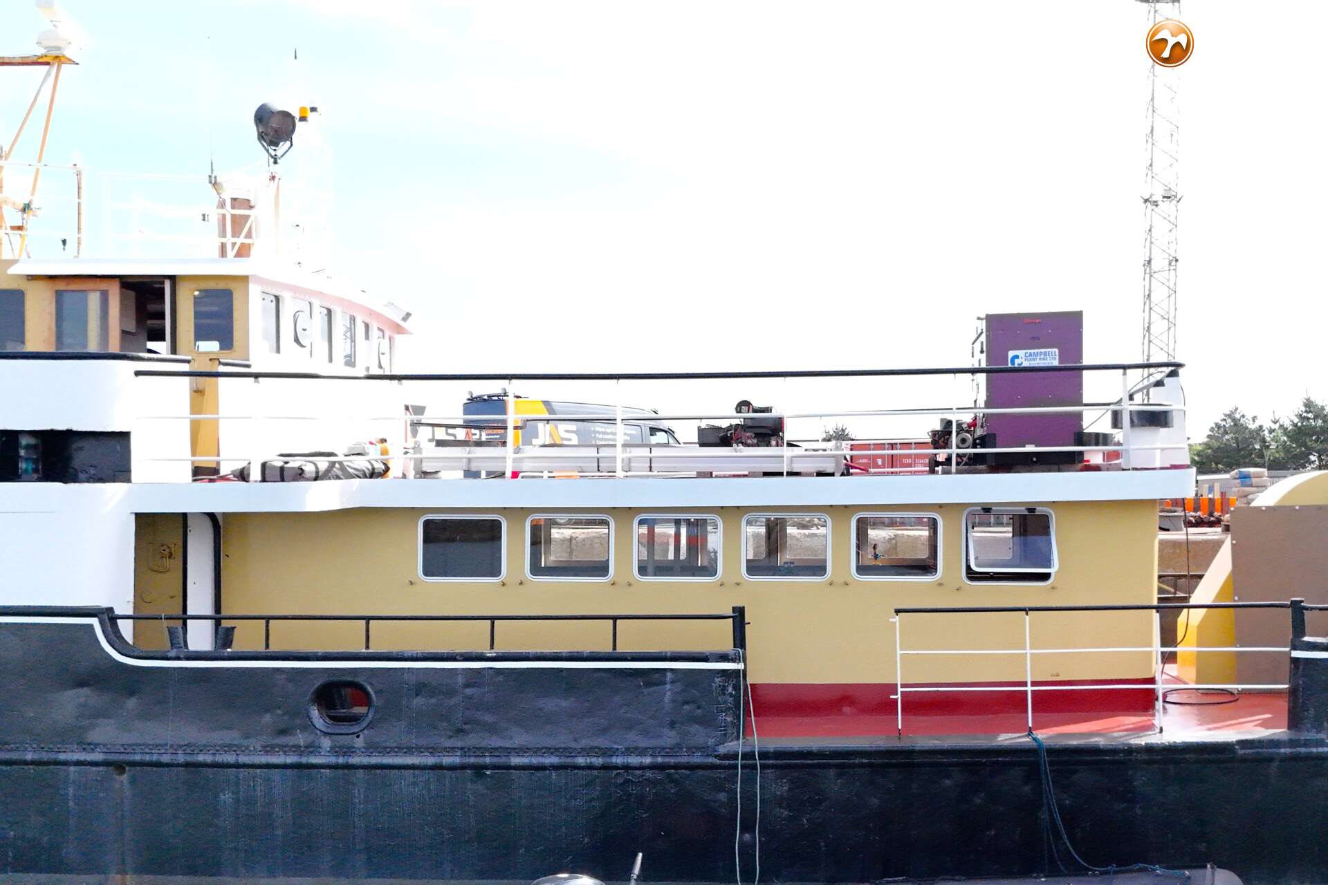 Custom Built Explorer — foto 11 van 44