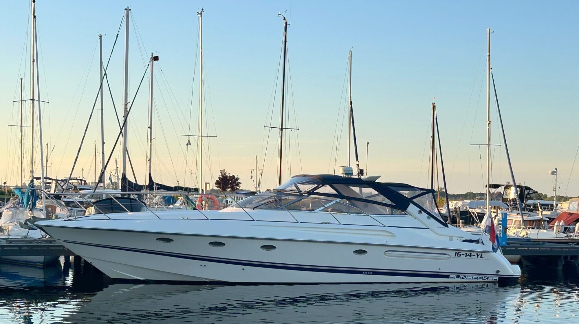 Sunseeker Camarque 47 Cabrio — foto 69 van 75