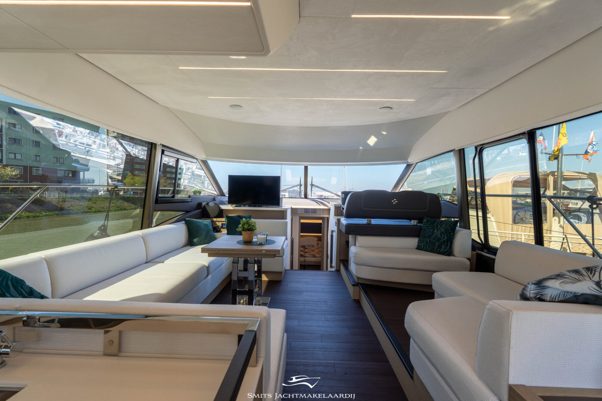 Prestige 590 Flybridge — foto 13 van 154