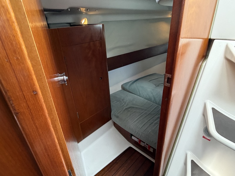Beneteau Oceanis 321 — foto 6 van 48
