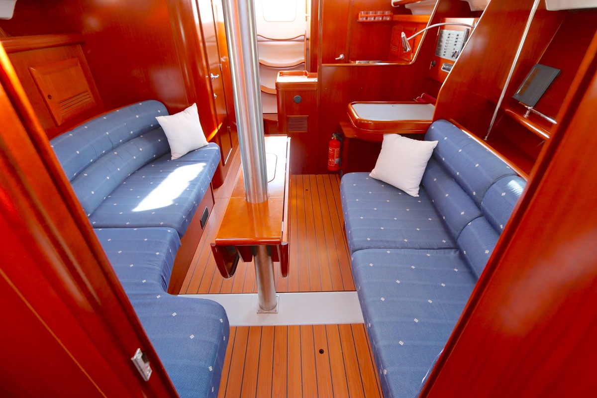 BENETEAU OCEANIS CLIPPER 373 — foto 16 van 48