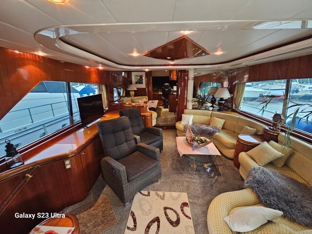 Elegance 70 Flybridge - BluYachting — foto 3 van 12