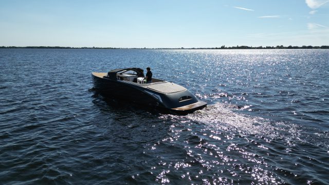 Outlaw 999 tender DE GROOTSTE SLOEPENSHOWROOM VAN NEDERLAND — foto 4 van 17