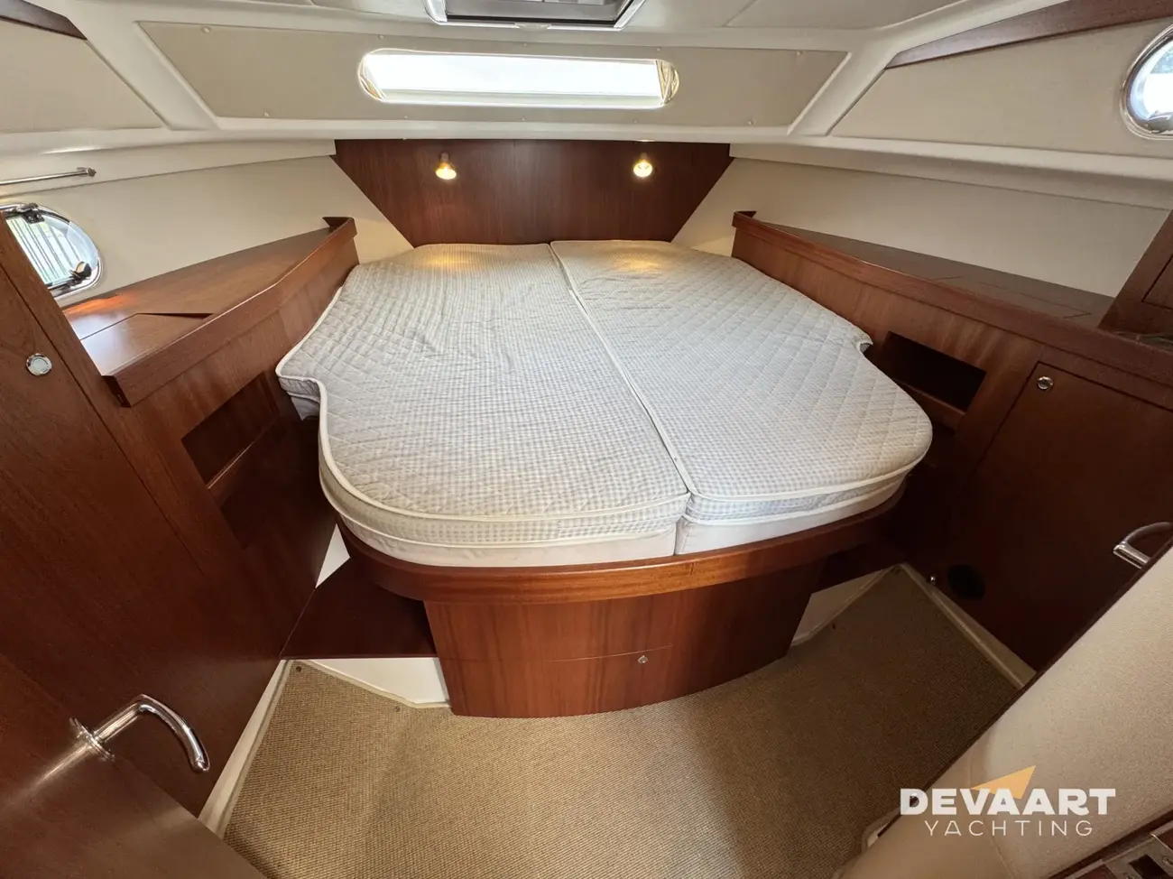 Nimbus 365 Coupe — foto 14 van 21