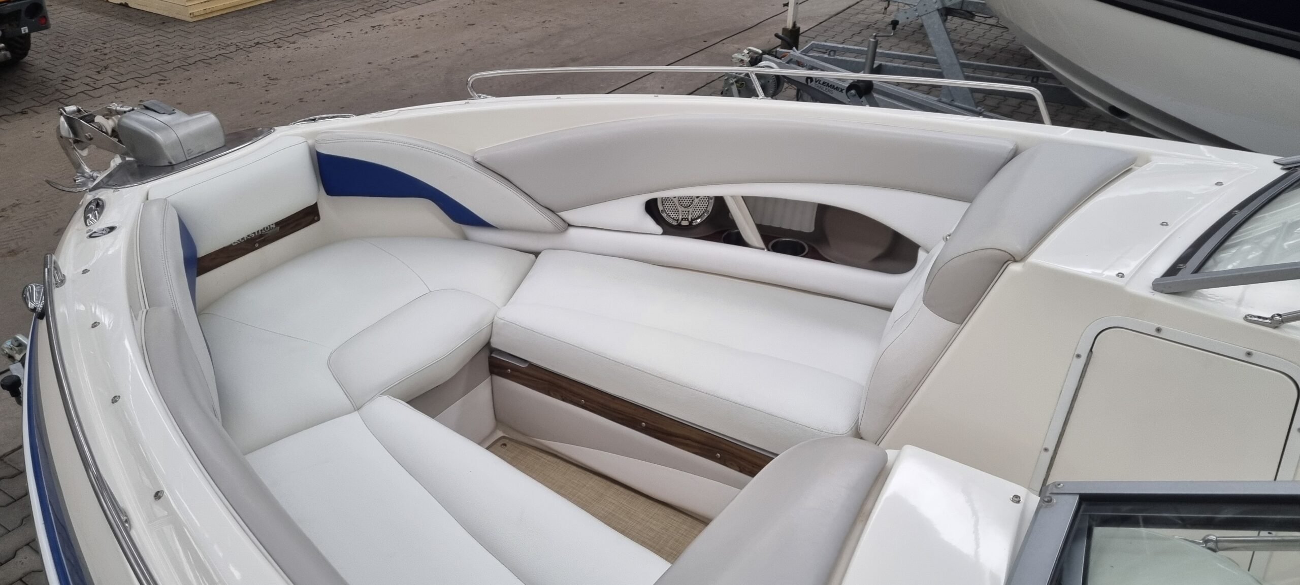 Glastron 255 — foto 11 van 11