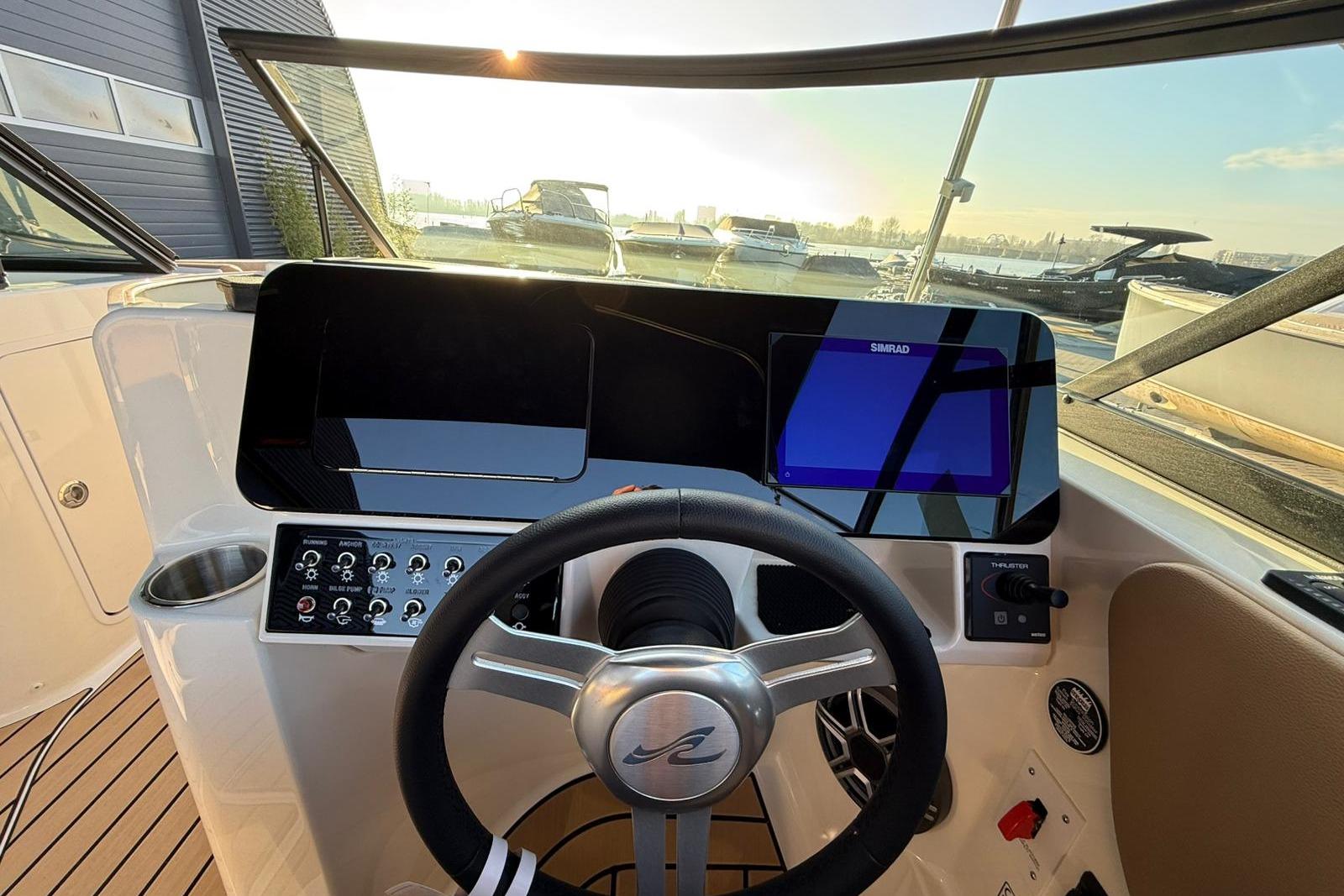 Sea Ray SDX 230 — foto 27 van 32