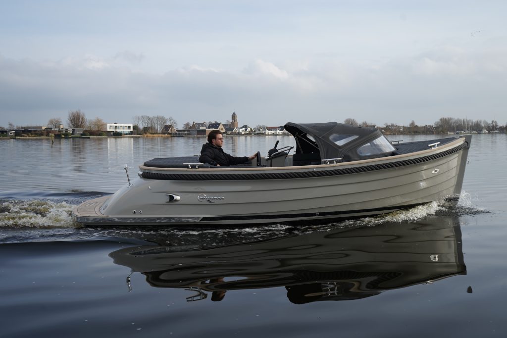 Waterspoor 646  DEMO met 30Pk Suzuki — foto 7 van 10