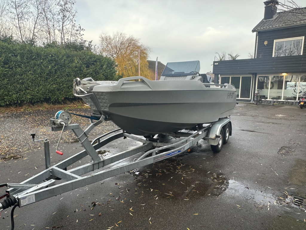 Roto Hydra 530 – Yamaha 100 PK | Slechts 32 vaaruren | Nu € 29.900,- HYDRA 530 — foto 12 van 14
