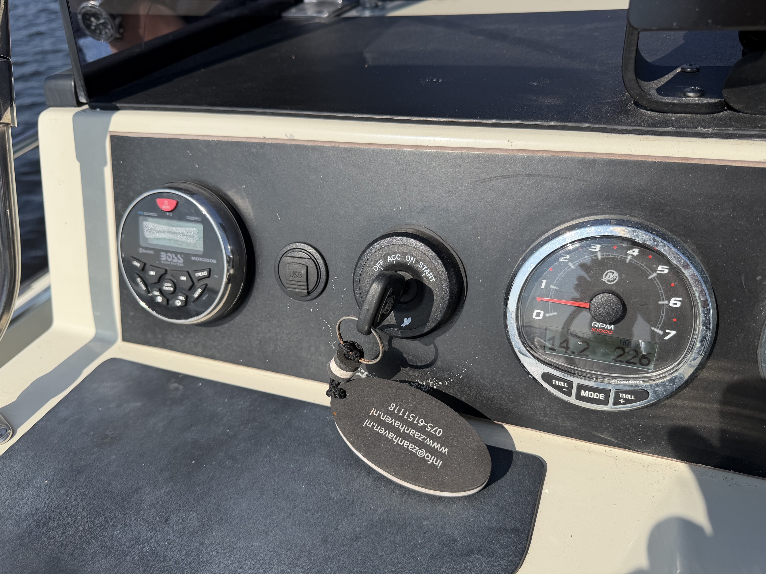 Boston Whaler 25 Outrage — foto 30 van 37