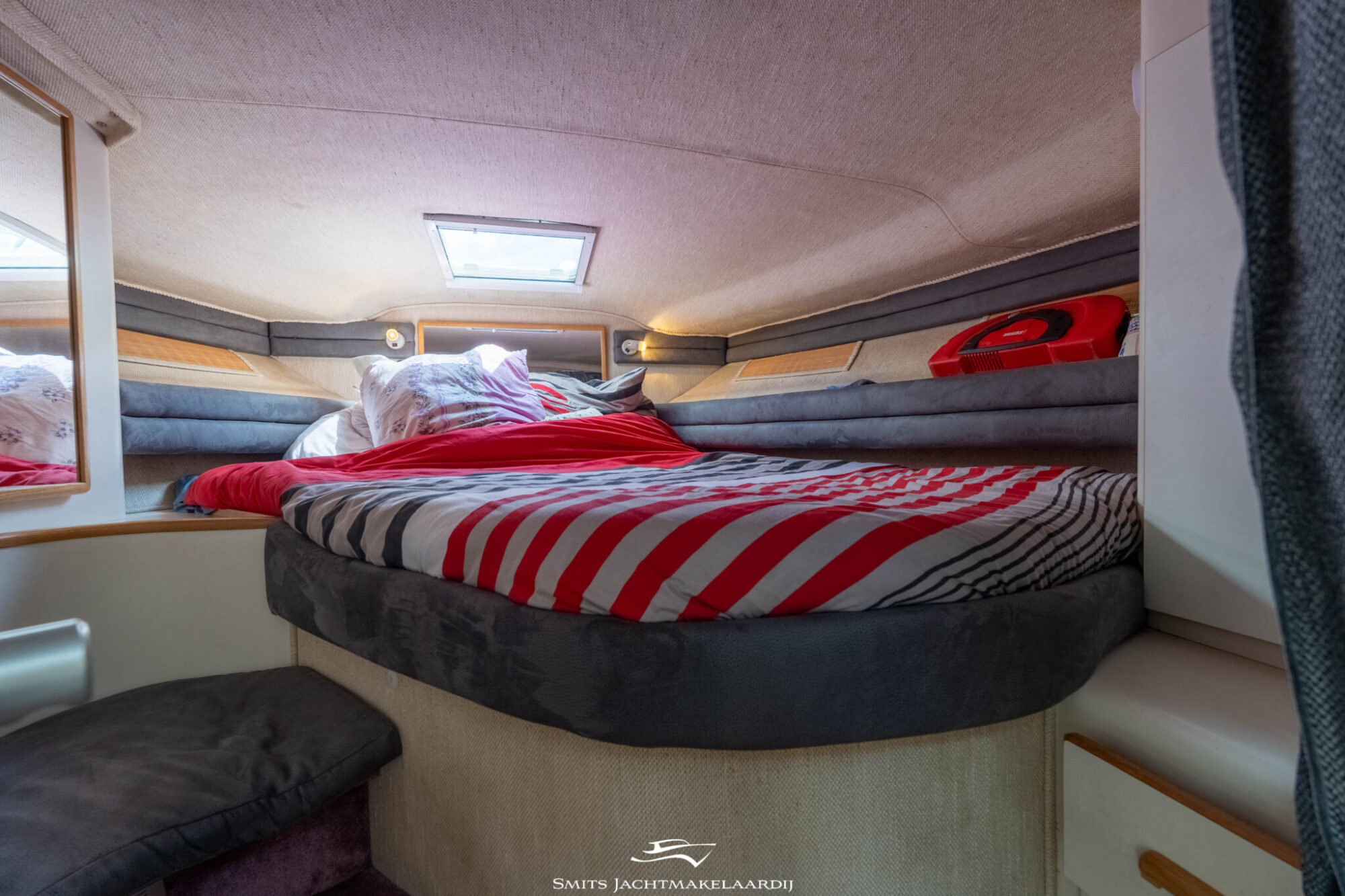 Sea Ray 370 Express Cruiser — foto 20 van 59