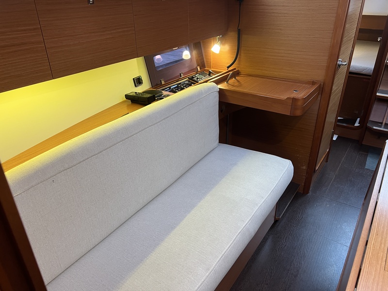 Dufour 360 GL — foto 10 van 46