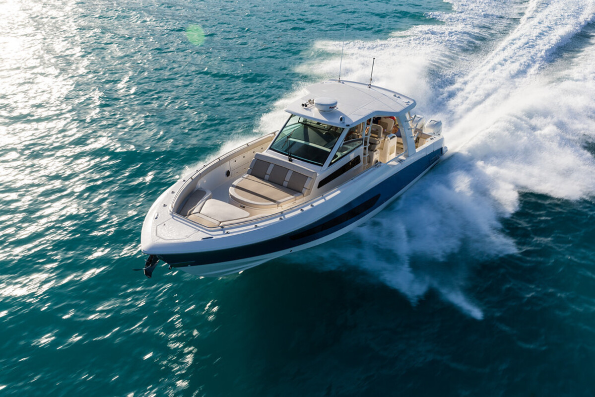 Boston Whaler 420 Outrage — foto 2 van 20