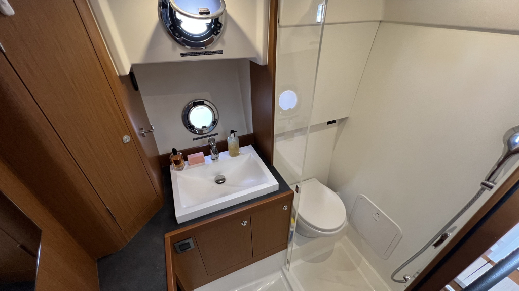 Beneteau Swift Trawler 35 — foto 57 van 76