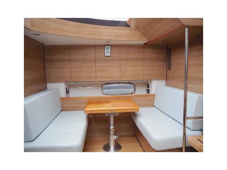 Sealine F46
