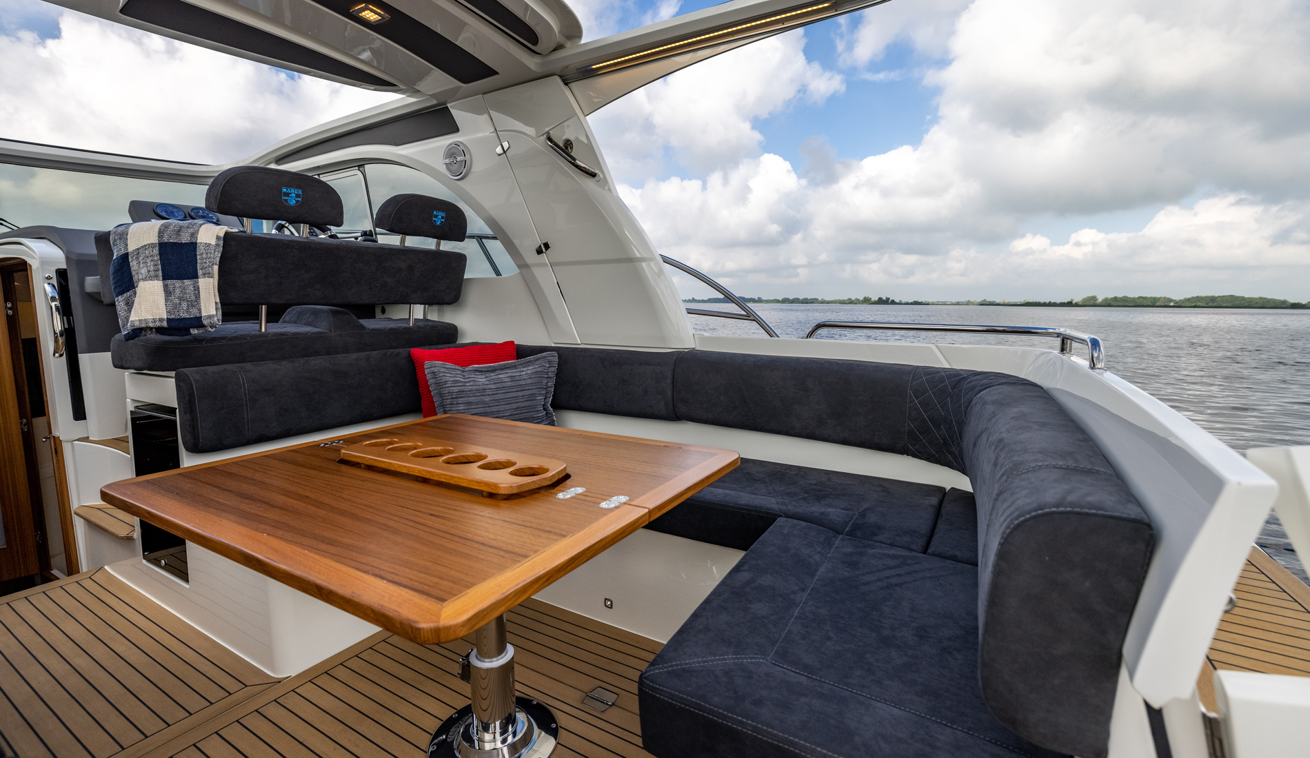 Marex 310 Sun Cruiser — foto 20 van 21