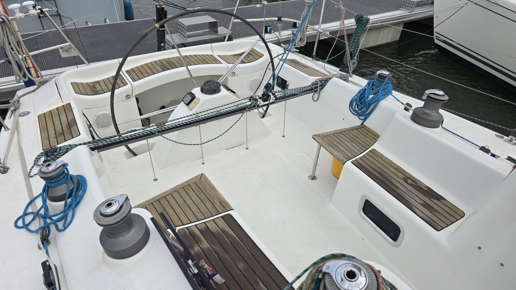 Beneteau First 40.7 — foto 10 van 35