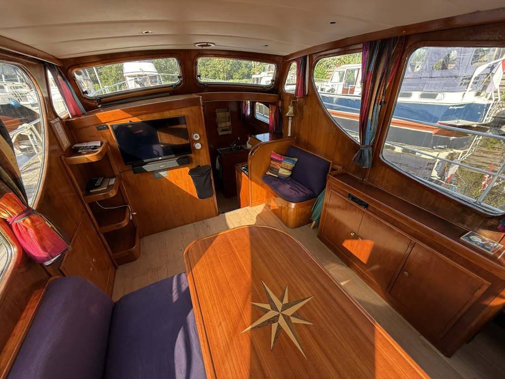 Klassiek Rondspant Motoryacht  1280 — foto 24 van 35