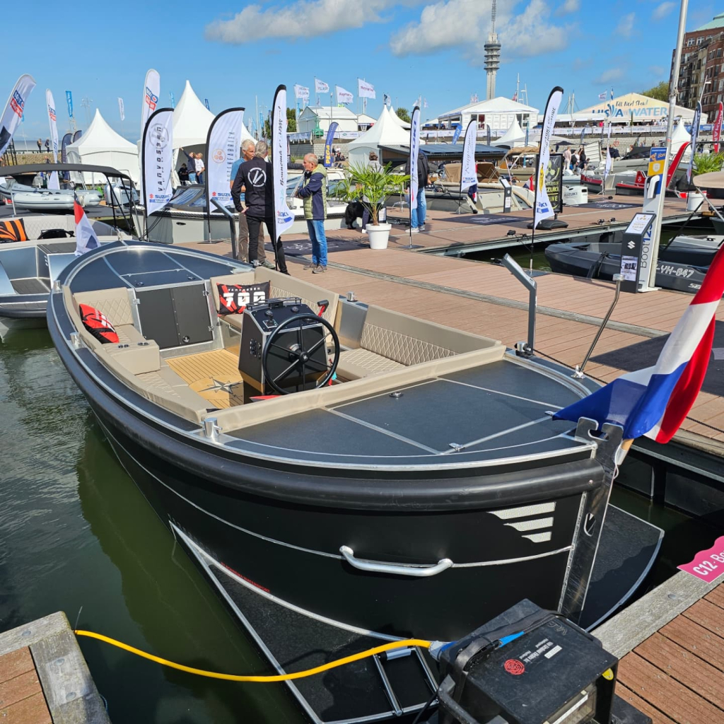VanVossen 700 cabine sloep vaarklaar Suzuki 100pk — foto 2 van 23
