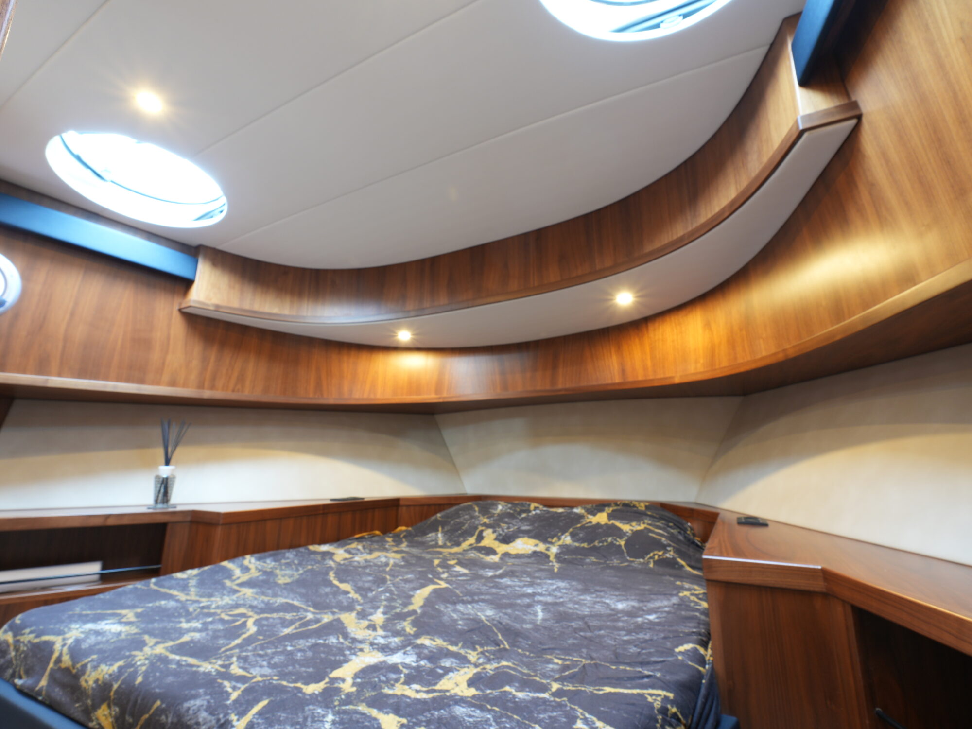 Van den Hoven Executive 15.00 MK II — foto 57 van 70