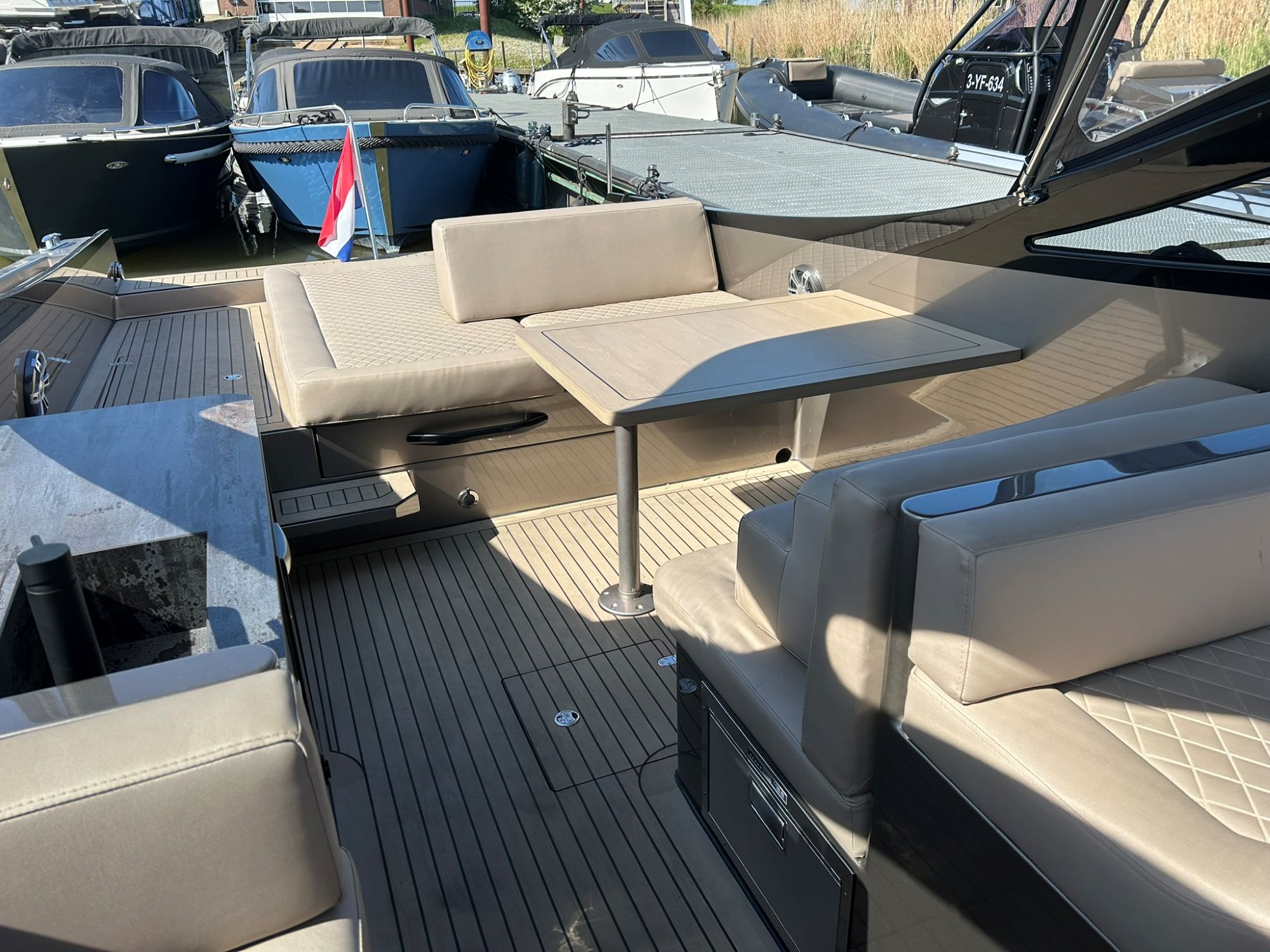 Sichterman T38 met Volvo Penta D4-300 DPI — foto 9 van 24