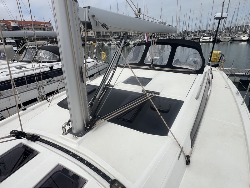 Dufour 430 GL — foto 38 van 63