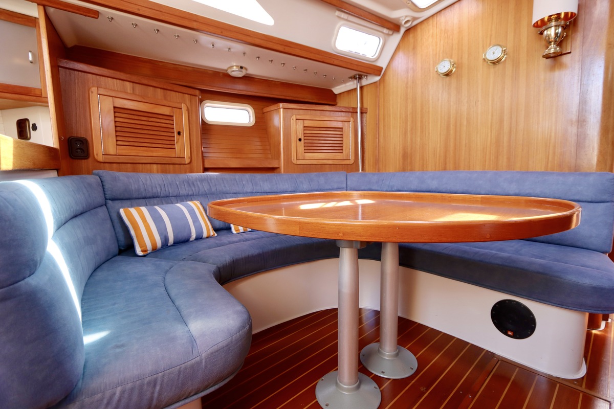 Catalina 42 MK II — foto 7 van 81