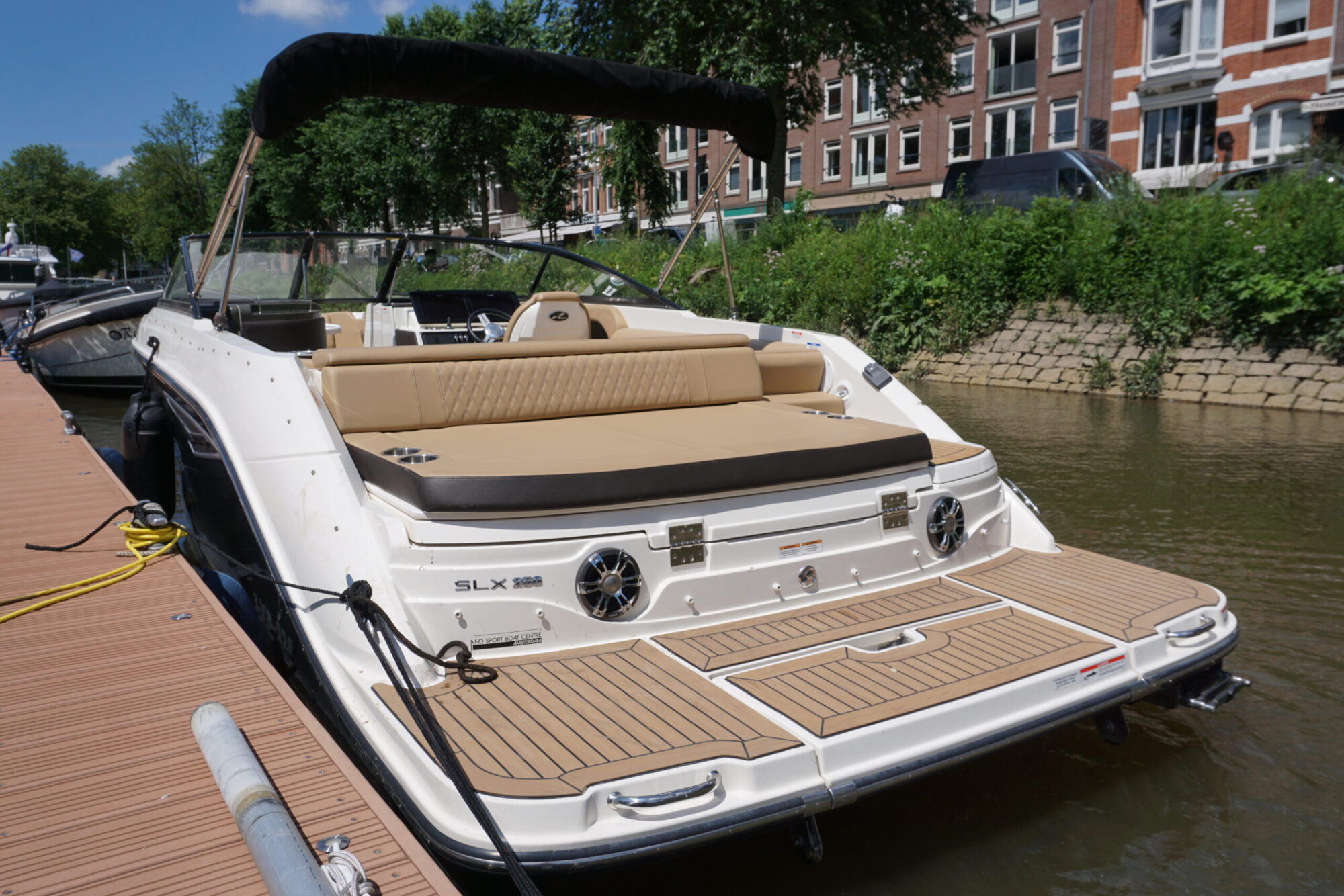 Sea Ray 250 SLX — foto 10 van 33