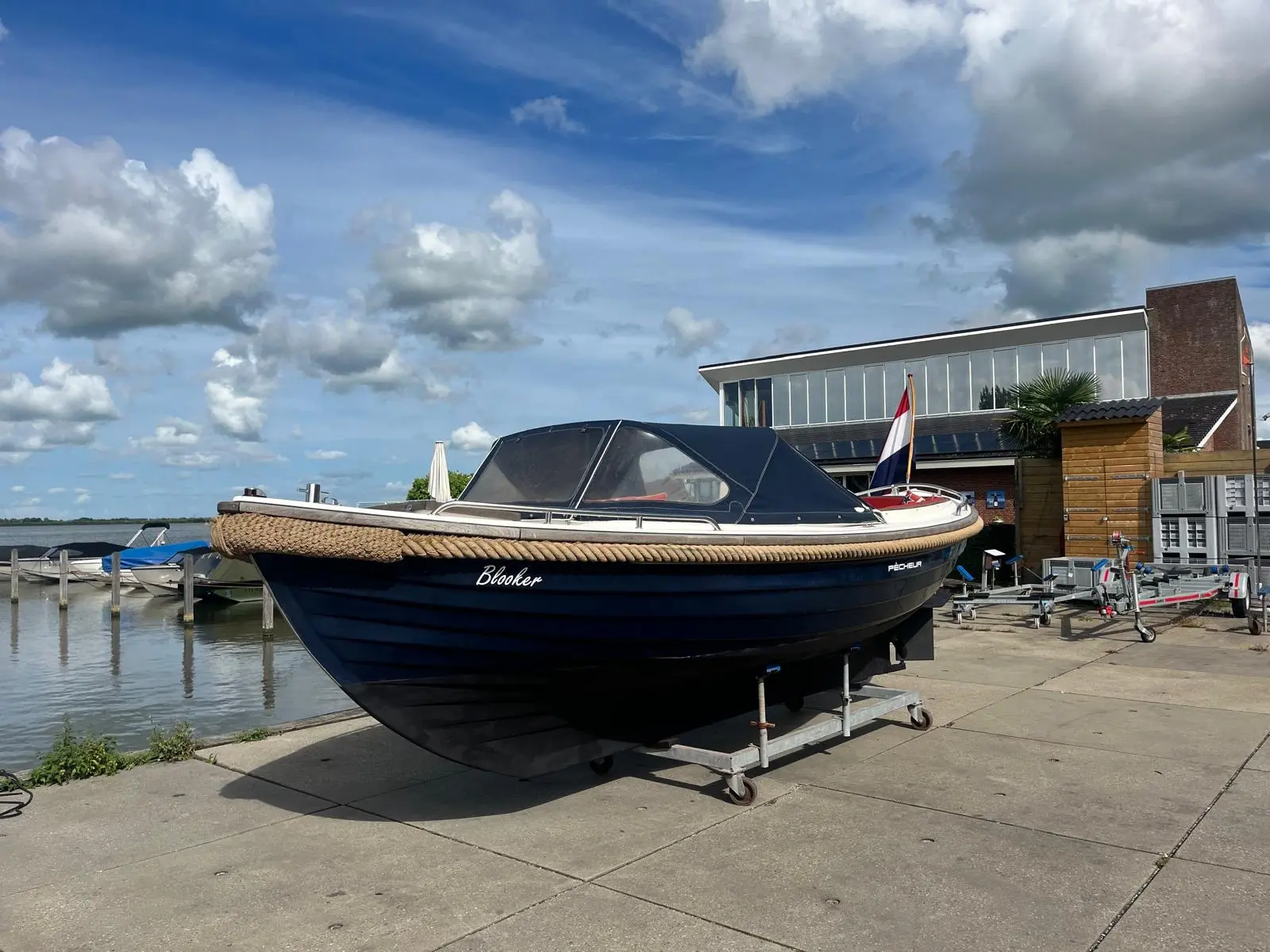 Makma pecheur Yanmar 29pk koopje € 14.950,- — foto 18 van 25