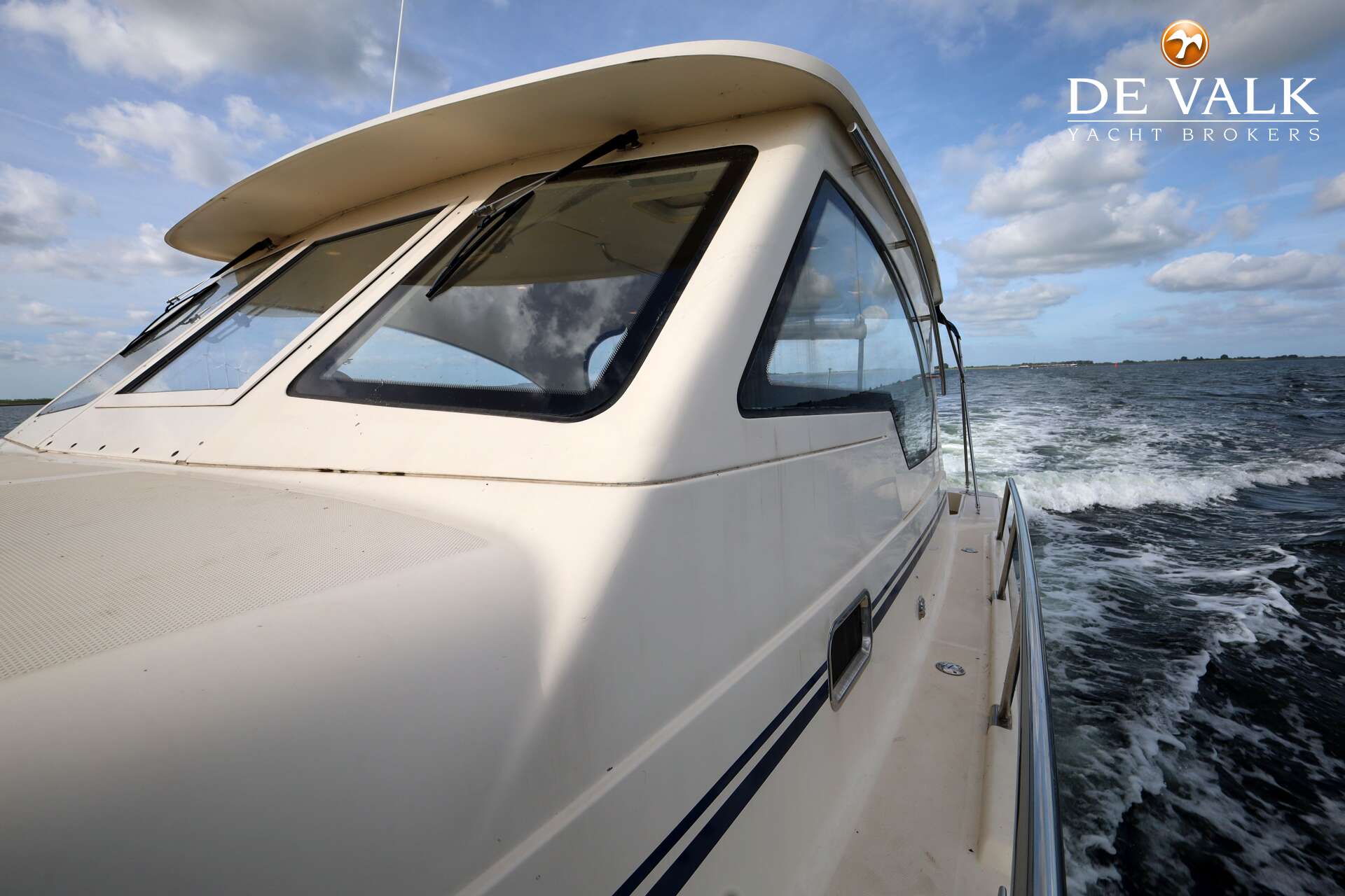 Mainship 34 Rumrunner II — foto 12 van 41