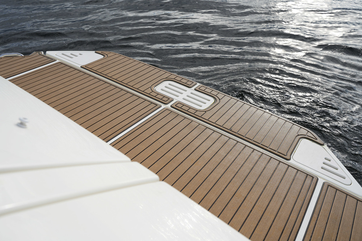 Sea Ray Sundancer 320 — foto 43 van 80