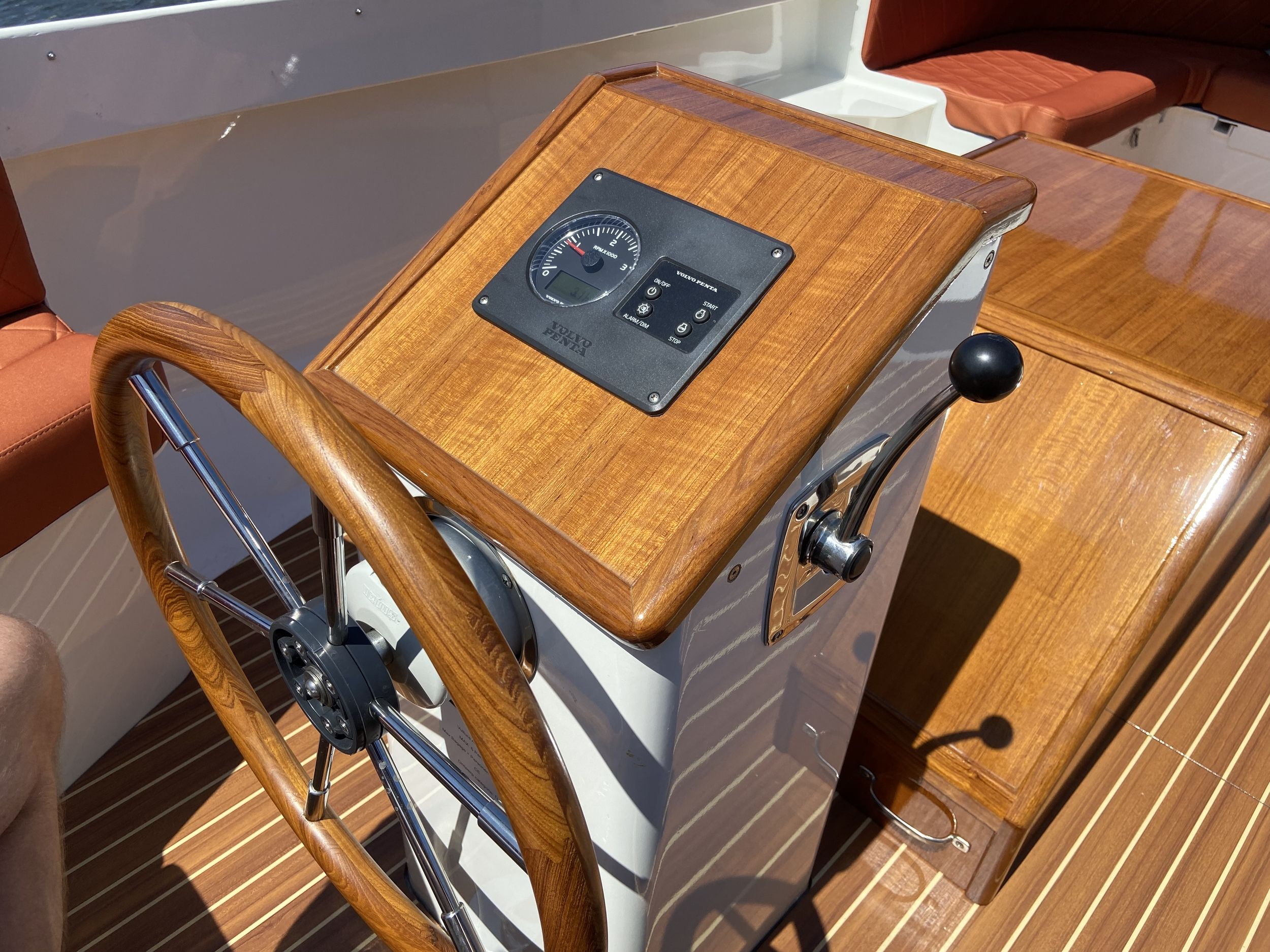 Vulture Admire 735 — foto 6 van 10