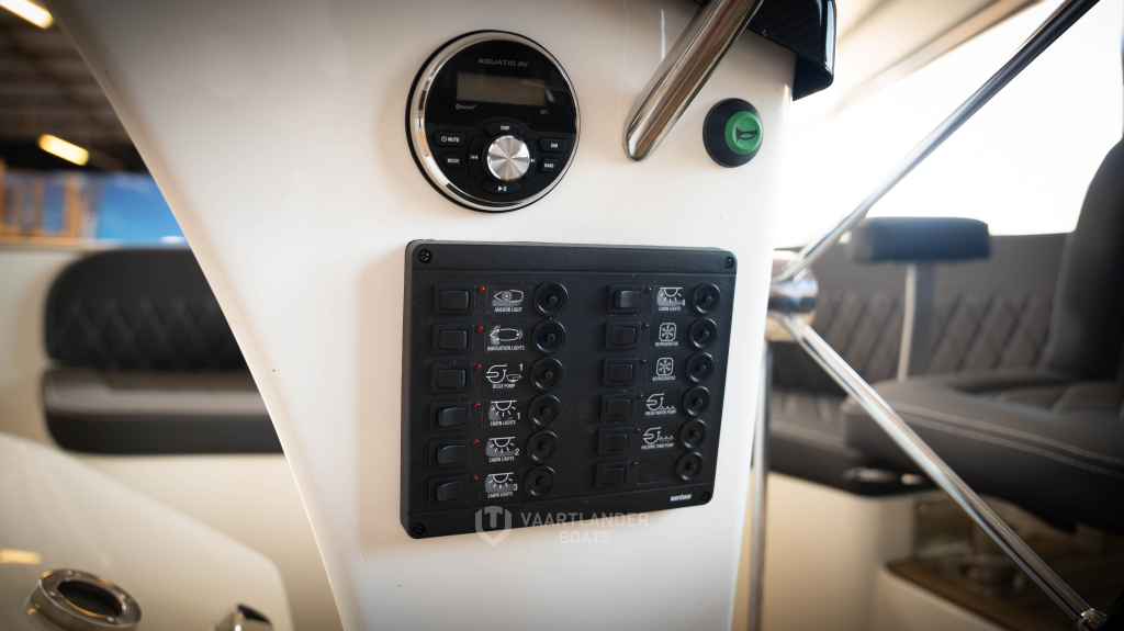 Waterspoor 808 Open | 195PK Yanmar diesel | Boegschroef — foto 41 van 50
