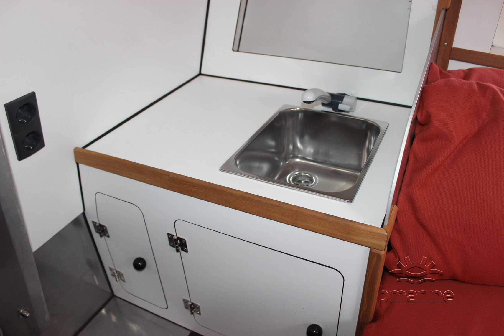 Isabella Yachts ST850 — foto 17 van 31