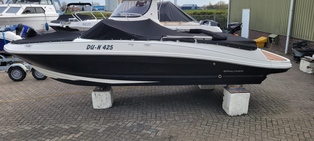 Bayliner VR6 (Gedupliceerd)