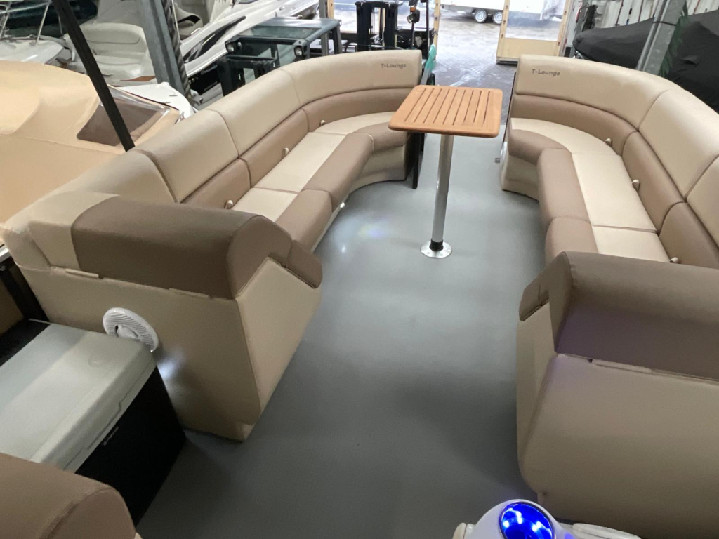 Funcruiser Pontoon 650 - NIEUW — foto 8 van 14